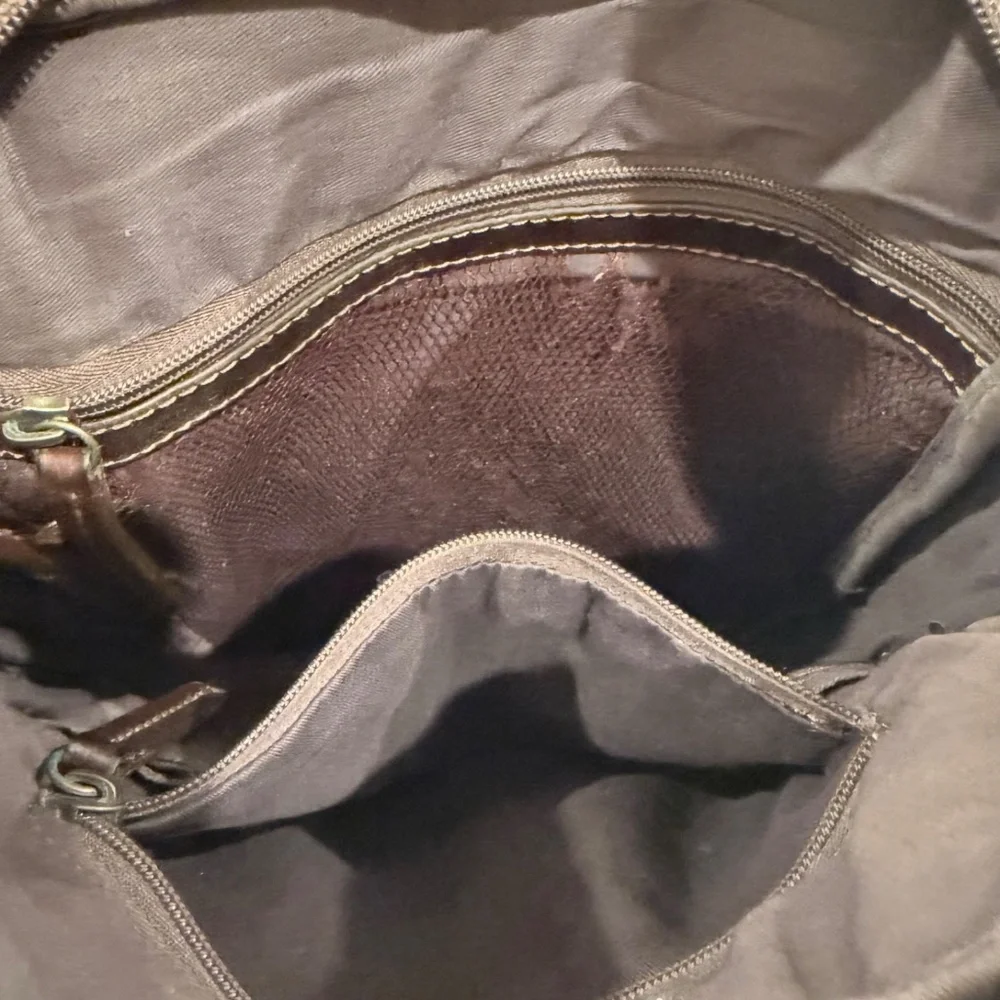 PELLE Studio Vintage Brown Genuine Leather Multi-Pocket Messenger Bag 11